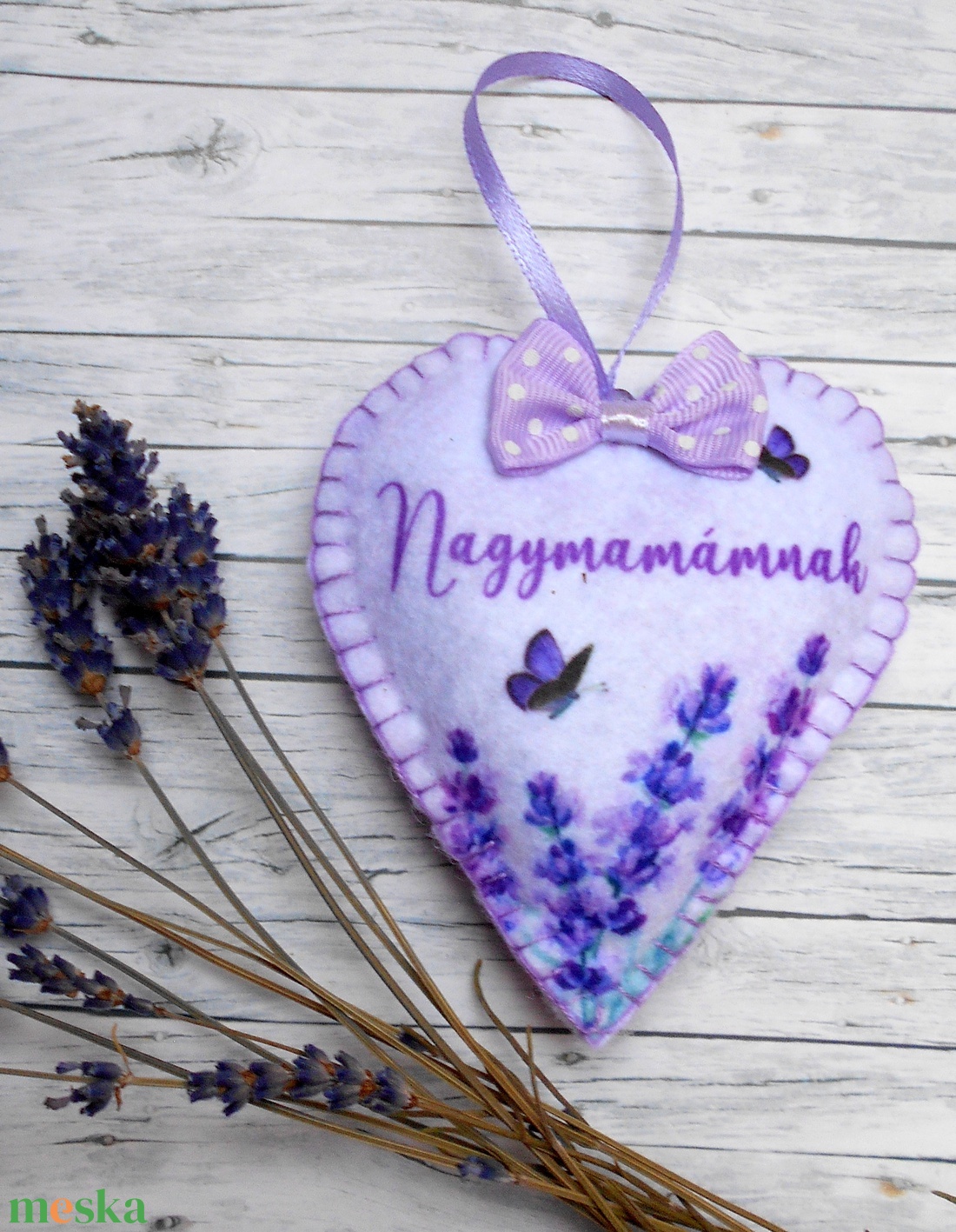 Nagymamának - Anyák napi levendulával töltött szív - otthon & életmód - dekoráció - fali és függő dekoráció - függődísz - Meska.hu