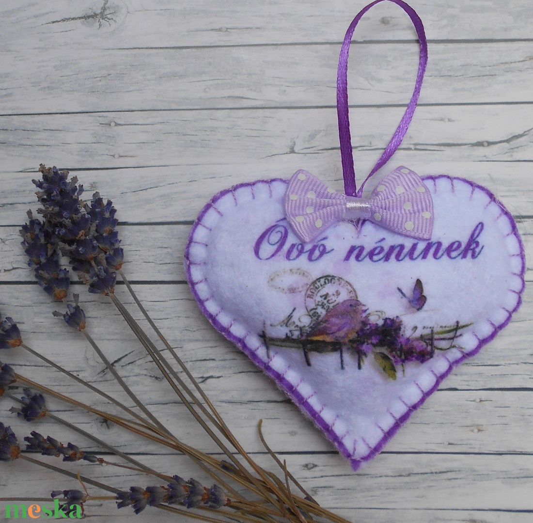 Óvó néninek pedagógus napra/Óvodai búcsúztatóra készült levendulás szív - otthon & életmód - dekoráció - fali és függő dekoráció - függődísz - Meska.hu