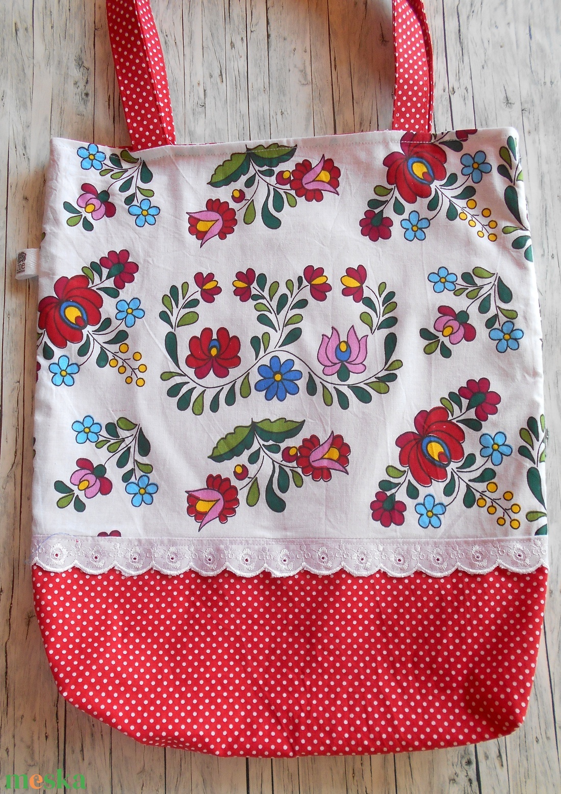 Fehér alapon matyó mintás bevásárló táska/szatyor madeira csipkével  - táska & tok - bevásárlás & shopper táska - shopper, textiltáska, szatyor - Meska.hu