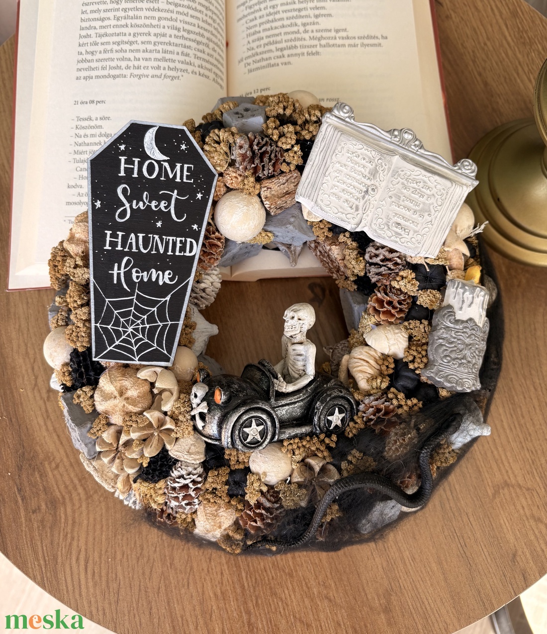 Csontváz úr hazafelé tart ajtódísz - otthon & életmód - dekoráció - halloween - halloweeni ajtódíszek és ablakdíszek - Meska.hu