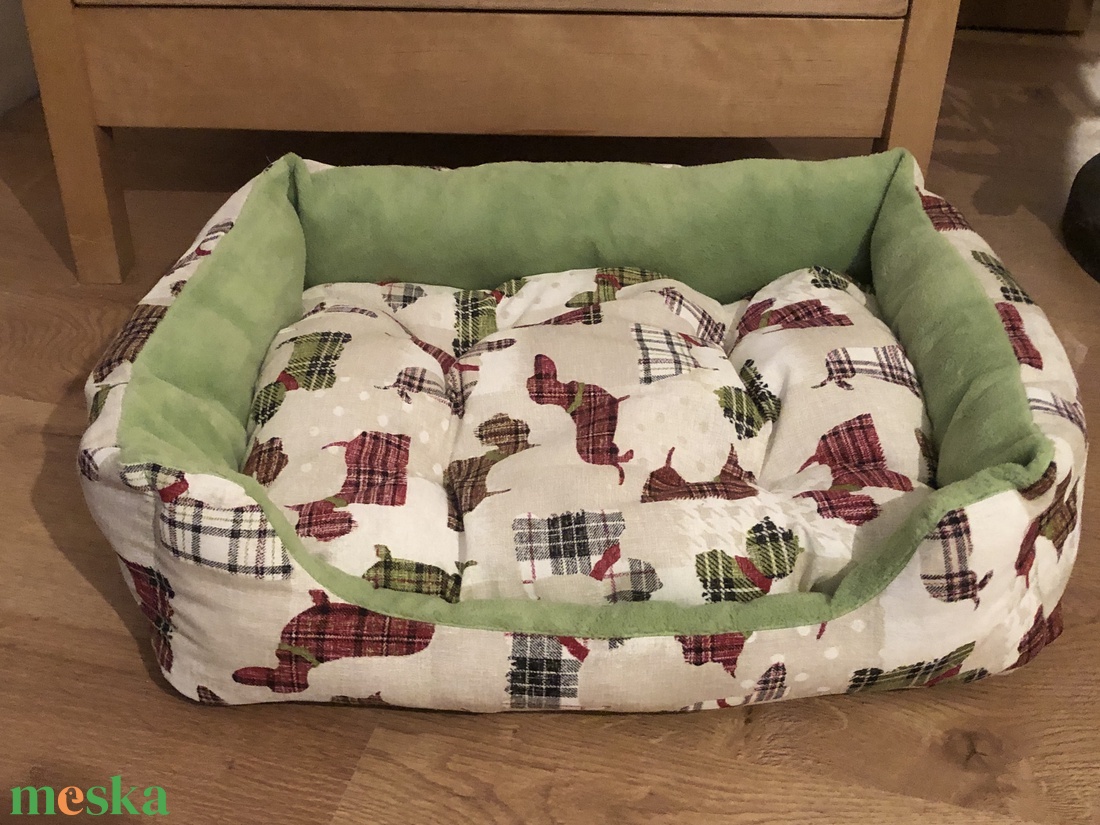 Kutyafekhely kiwi-kutyusos mintával - otthon & lakás - kisállatoknak - kutyáknak - kutya fekhelyek, házak - Meska.hu Kutyafekhely kiwi-kutyusos mintával - otthon & lakás - kisállatoknak - kutyáknak - kutya fekhelyek, házak - Meska.hu