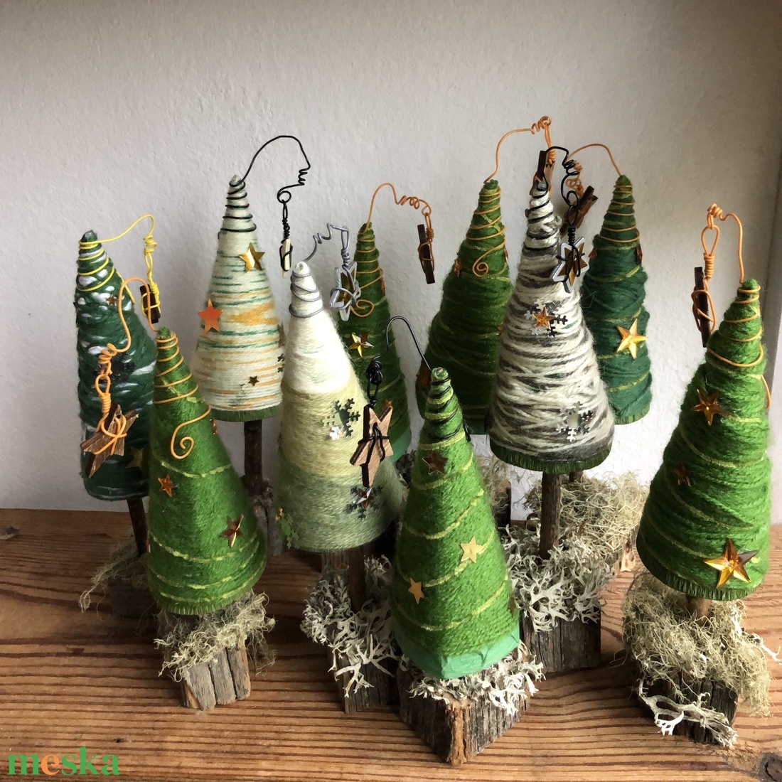 Karácsonyfa dekoráció (upcycling) - karácsony - adventi díszek - adventi asztaldísz - Meska.hu Karácsonyfa dekoráció (upcycling) - karácsony - adventi díszek - adventi asztaldísz - Meska.hu
