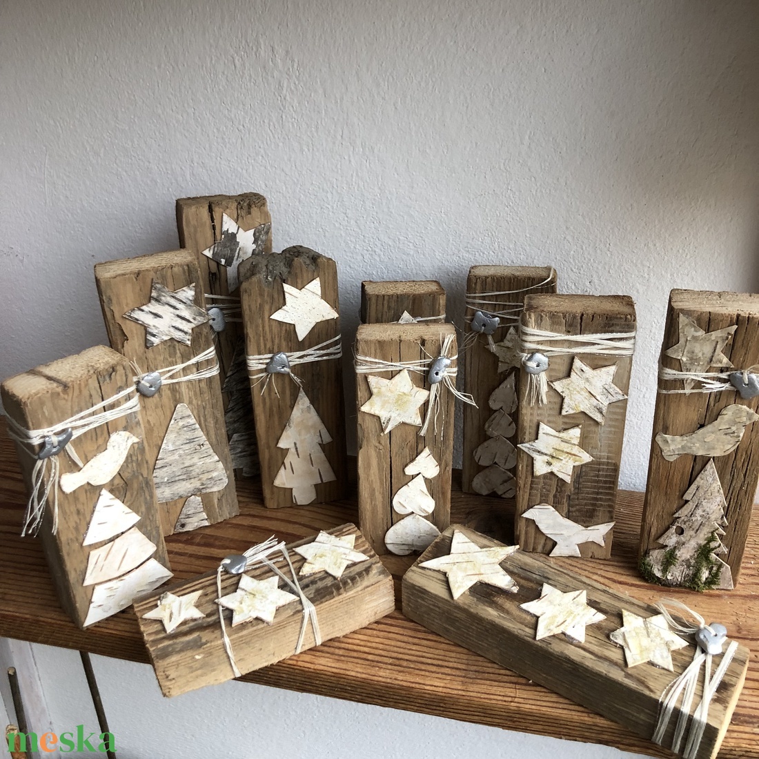 Téli dekoráció szőlőkaróból (upcycling) - karácsony - adventi díszek - adventi asztaldísz - Meska.hu Téli dekoráció szőlőkaróból (upcycling) - karácsony - adventi díszek - adventi asztaldísz - Meska.hu