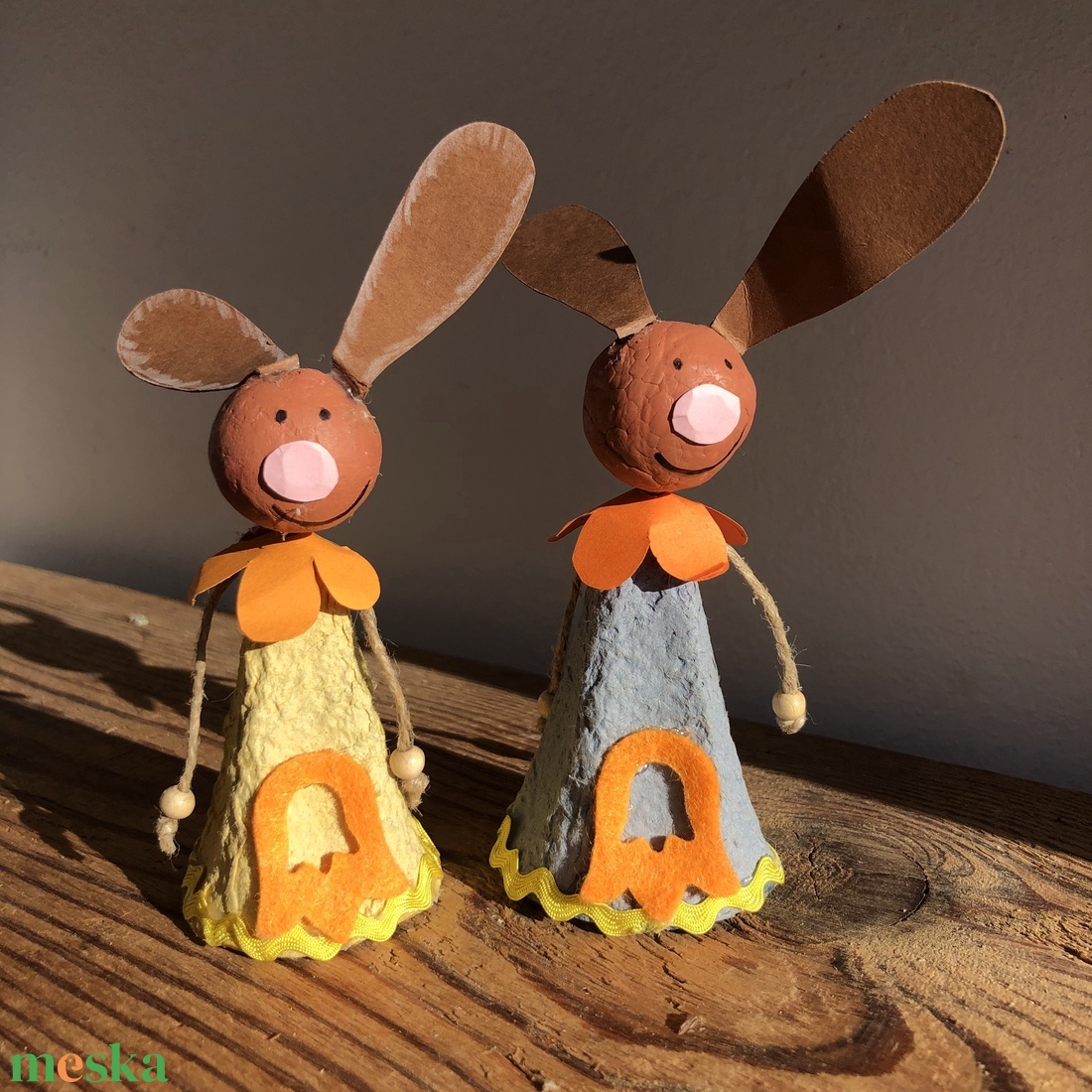 Nyuszik tojástartóból (upcycling) - otthon & életmód - dekoráció - asztal és polc dekoráció - asztaldísz - Meska.hu Nyuszik tojástartóból (upcycling) - otthon & életmód - dekoráció - asztal és polc dekoráció - asztaldísz - Meska.hu
