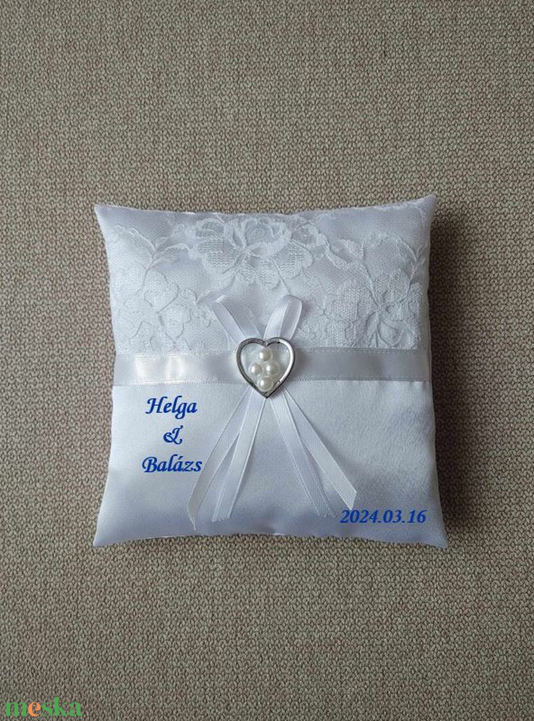 ,,Zolica Gyűrűpárna ezüst szívvel - esküvő - kiegészítők - gyűrűtartó & gyűrűpárna - Meska.hu