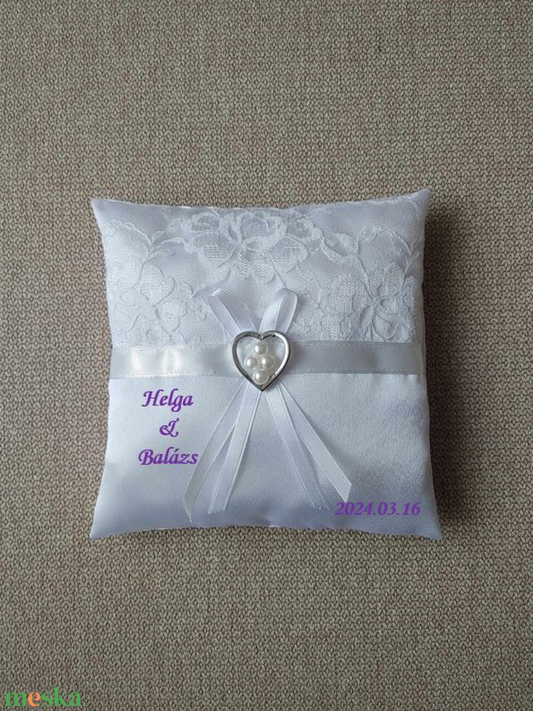 ,,Zolica Gyűrűpárna ezüst szívvel - esküvő - kiegészítők - gyűrűtartó & gyűrűpárna - Meska.hu