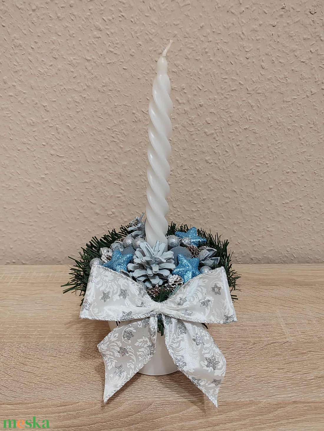 ,,ZOLICA Téli gyertyadísz ezüst masnival - karácsony - adventi díszek - adventi gyertyadíszek és koszorúdíszek - Meska.hu ,,ZOLICA Téli gyertyadísz ezüst masnival - karácsony - adventi díszek - adventi gyertyadíszek és koszorúdíszek - Meska.hu