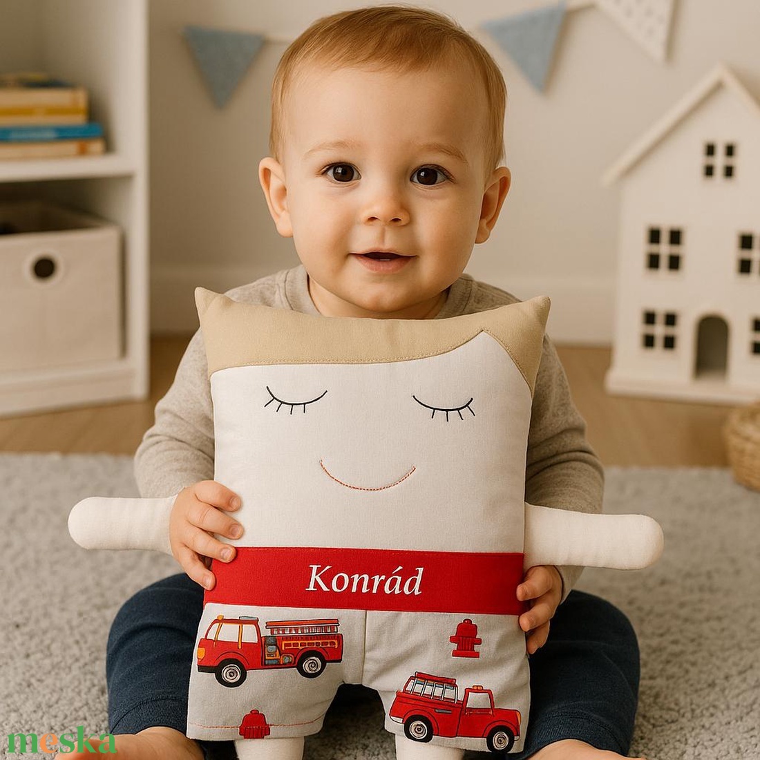 ,,ZOLICA Pajti párna - Fiú tűzoltó autós nadrágban - baba - mama - babaszoba dekoráció - gyerek díszpárna - Meska.hu