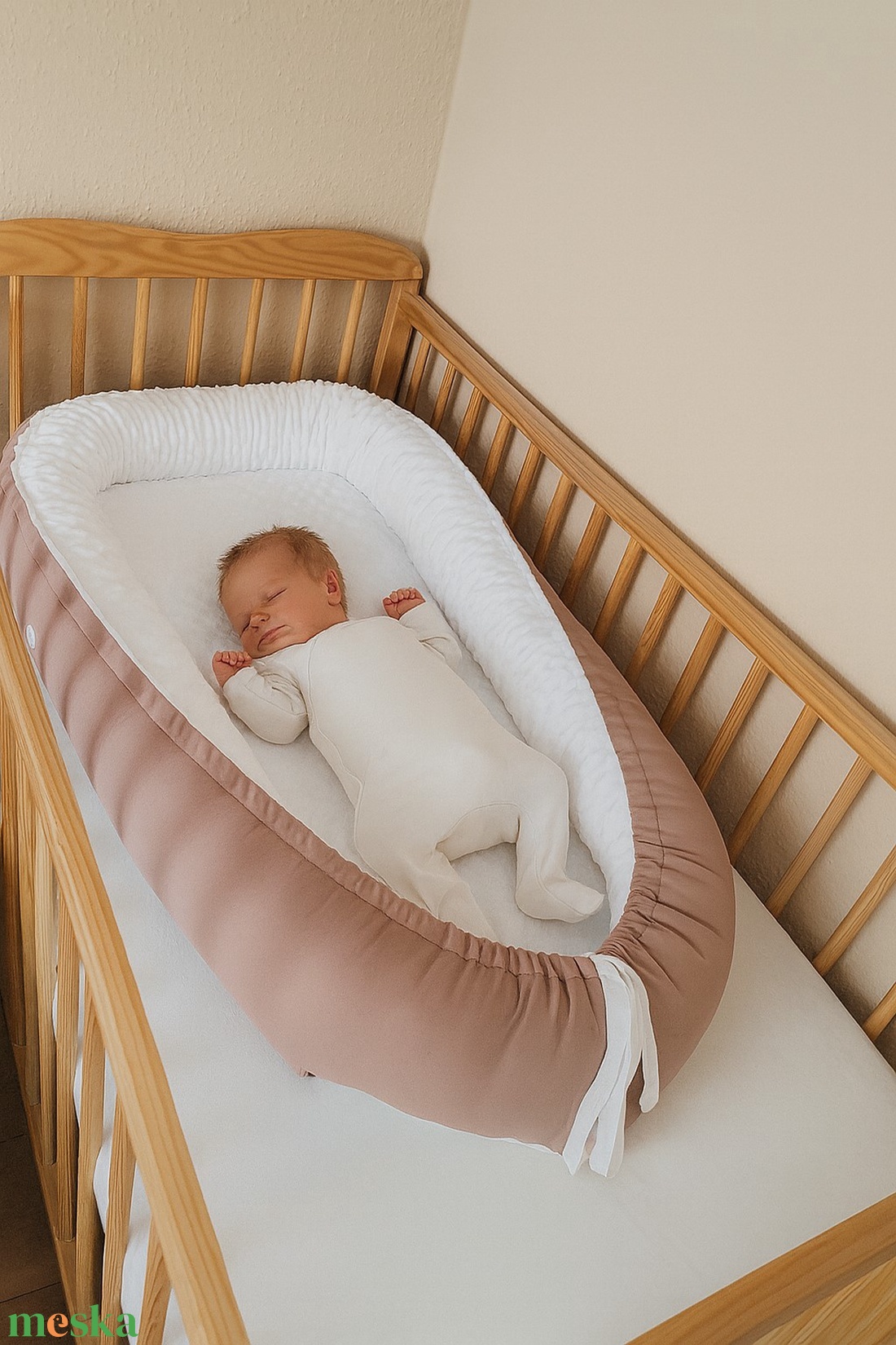 ,,ZOLICA Babafészek csepp alakú- Tejeskávé, fehér - baba - mama - baba ágynemű - babafészek - Meska.hu