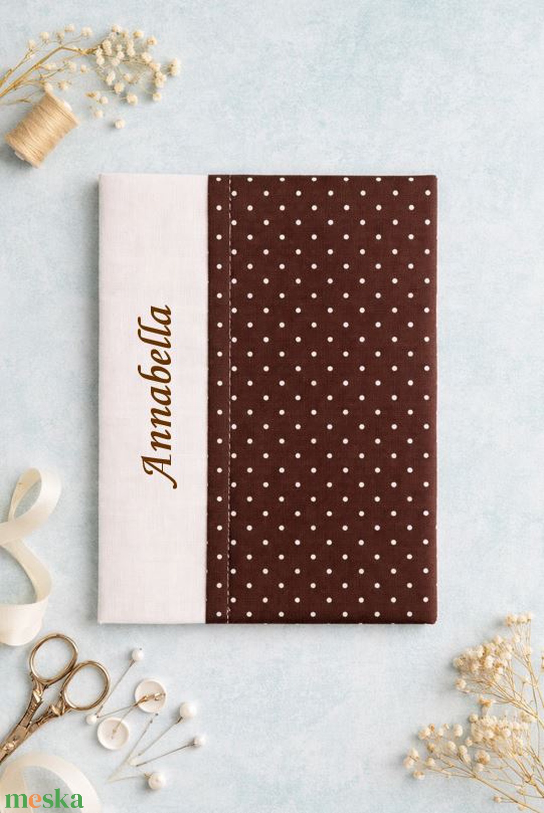 ,,ZOLICA Egészségügyi könyvborító - Barna pöttyös - baba - mama - babaemlékek - egészségügyi kiskönyv borító - Meska.hu