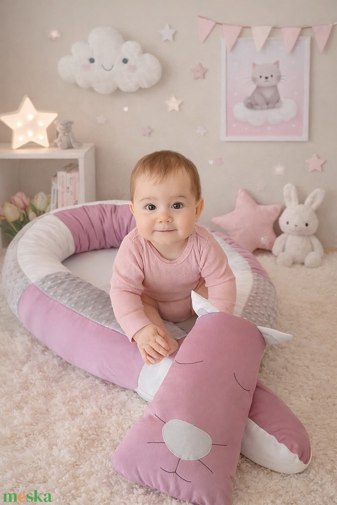 Állatfejes hengerpárna / rácsvédő CICA - Hangalila, fehér, szürke - baba - mama - baba ágynemű - rácsvédő & baldachin - Meska.hu