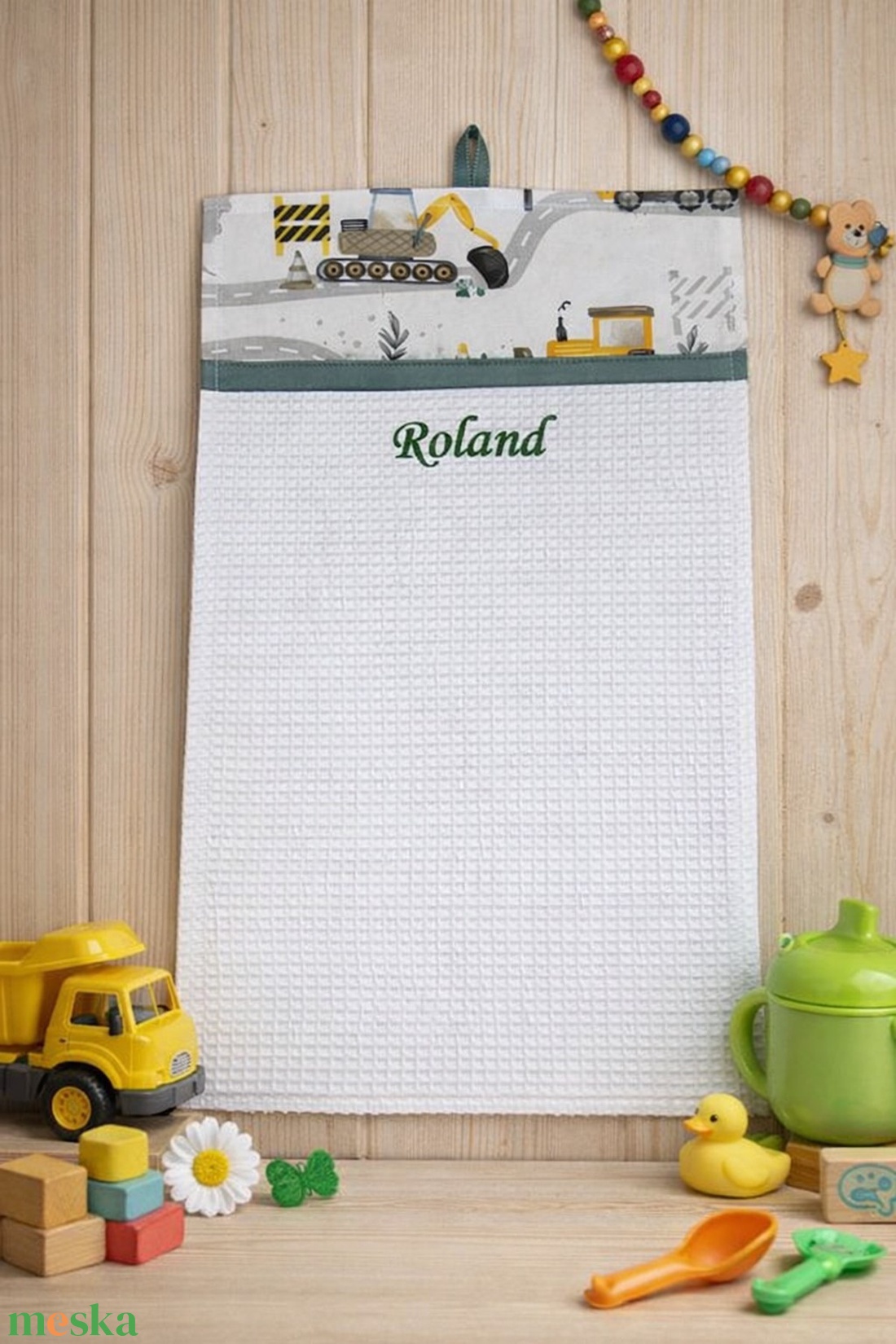 Ovis kéztörlő PRÉMIUM - Munkagépek az úton - játék & sport - ovis felszerelés - egyéb ovis kiegészítő - Meska.hu