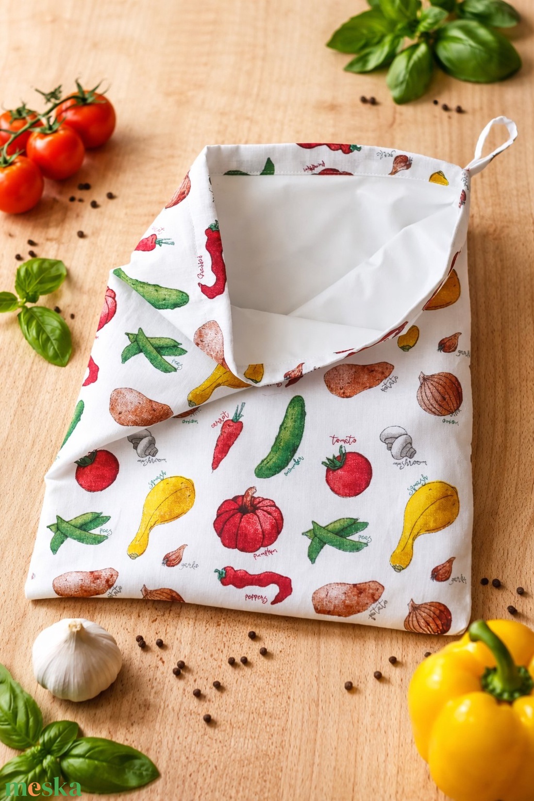 Zöldséges frissen tartó zsák - otthon & életmód - konyhafelszerelés, tálalás - konyhai tárolás - kenyértartó - Meska.hu