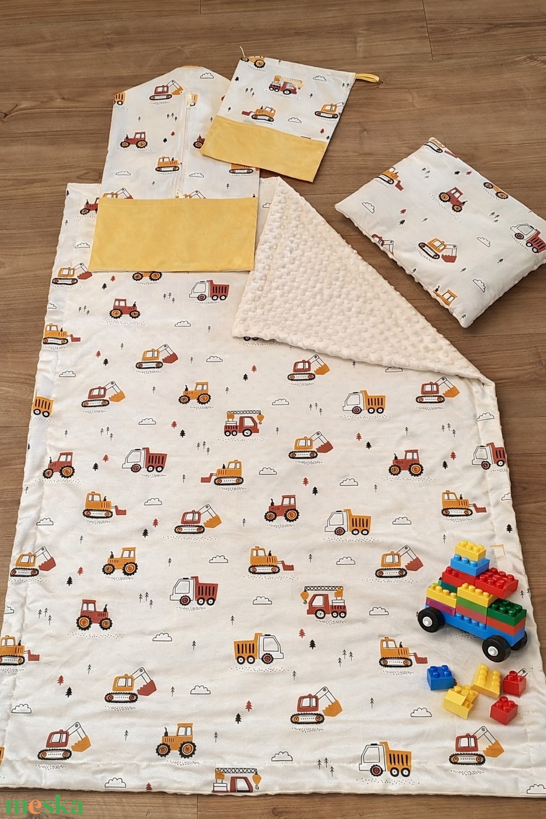 Ovis szett 4 részes - Munkagépes kaland - játék & sport - ovis felszerelés - ovis szett - Meska.hu