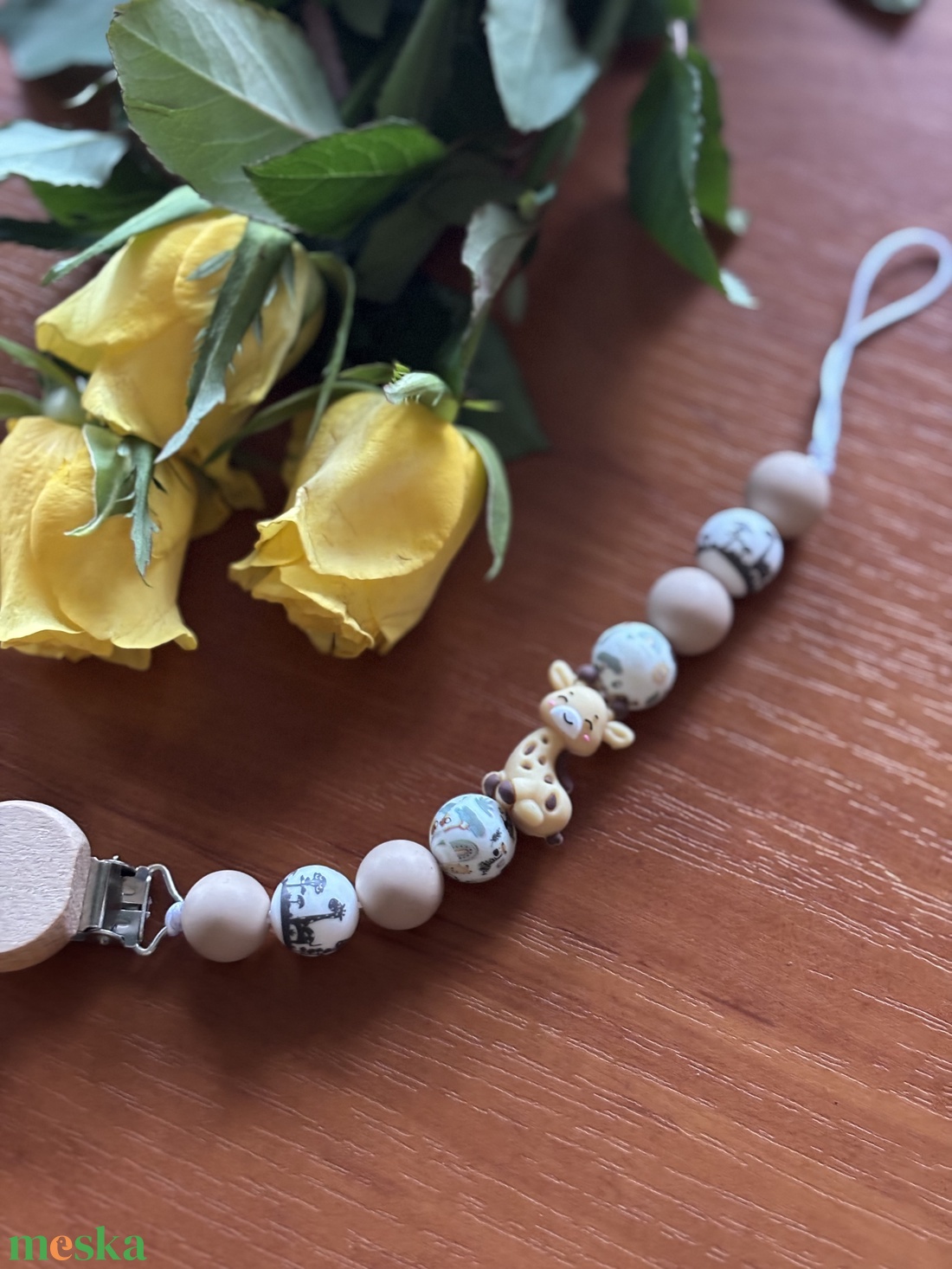 Zsiráfos szilikon cumilánc  biztonságos és vidám baba kiegészítő - játék & sport - 3 éves kor alattiaknak - cumilánc - Meska.hu