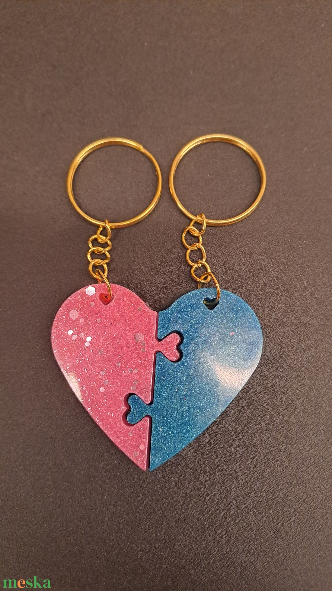 Páros epoxy kulcstartó -összetartozó szív formával - táska & tok - kulcstartó & táskadísz - kulcstartó - Meska.hu