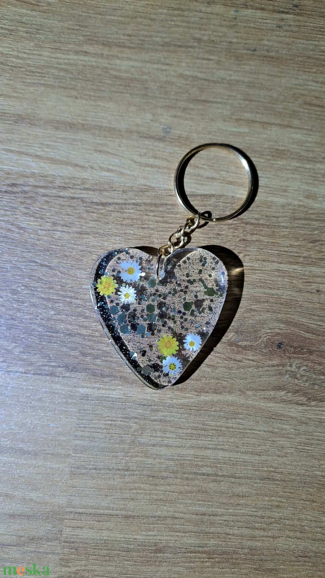 Virágos epoxy kulcstartó - táska & tok - kulcstartó & táskadísz - kulcstartó - Meska.hu