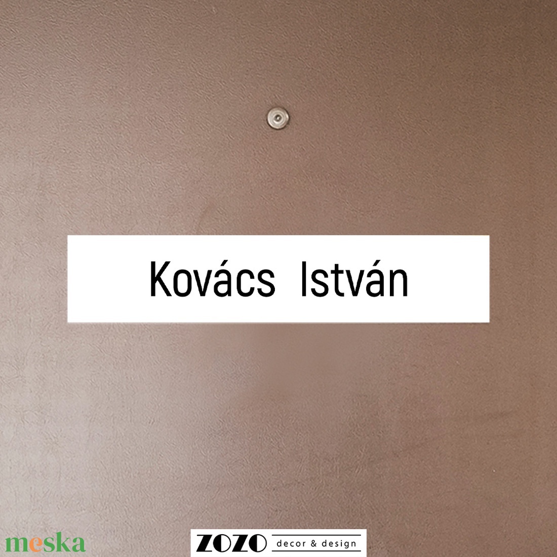 Névtábla plakett ajtóra postaládára íróasztalra fehér színű gravírozott jelölőtábla egyedi névvel szöveggel gravírozva - otthon & életmód - dekoráció - ajtó- és ablak dekoráció - ajtótábla - Meska.hu