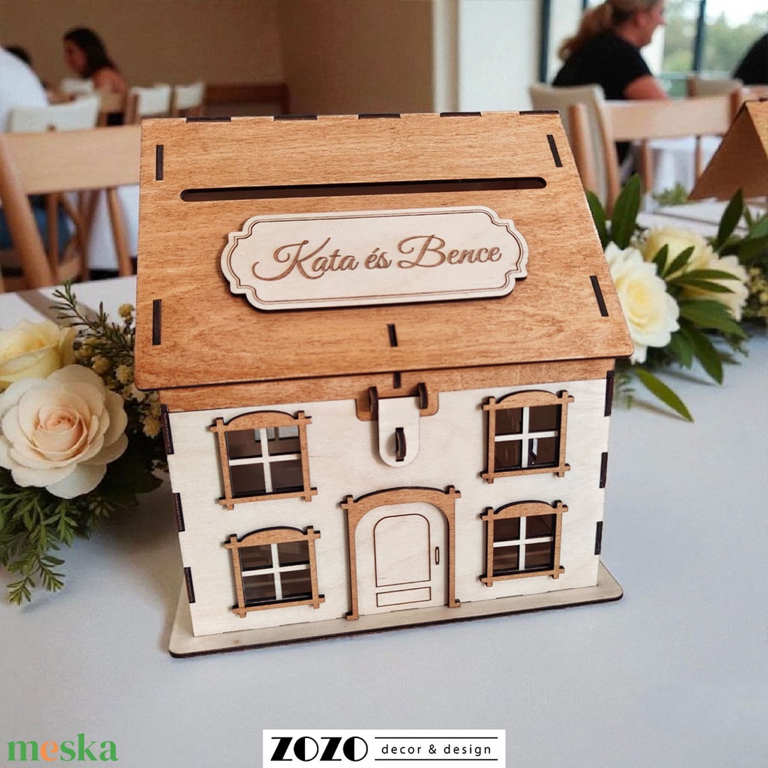 Esküvői pénzgyűjtő ház boríték nászajándék gyűjtő házikó doboz dekoráció egyedi névvel felirattal gravírozott táblával - esküvő - emlék & ajándék - nászajándék - nászajándék gyűjtők - Meska.hu