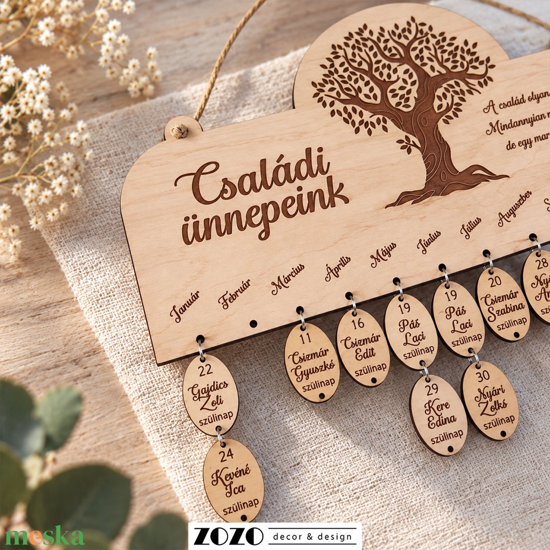 Családi ünnepeink naptár fa tábla gravírozott öröknaptár kérhető egyedi felirattal ünnepek bilétával születésnap névnap - otthon & életmód - dekoráció - fali és függő dekoráció - falinaptár & öröknaptár - Meska.hu