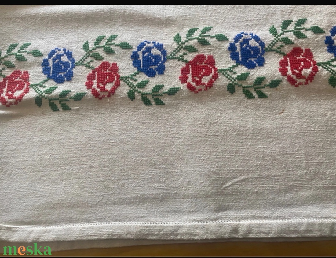 Vászon, keresztszemes abrosz - otthon & életmód - lakástextil - abrosz, terítő - díszterítő polcra, komódra - Meska.hu