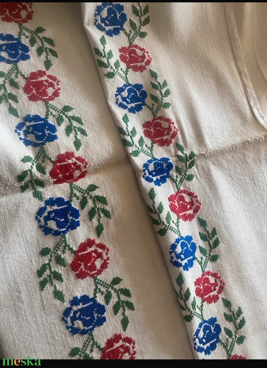 Vászon, keresztszemes abrosz - otthon & életmód - lakástextil - abrosz, terítő - díszterítő polcra, komódra - Meska.hu