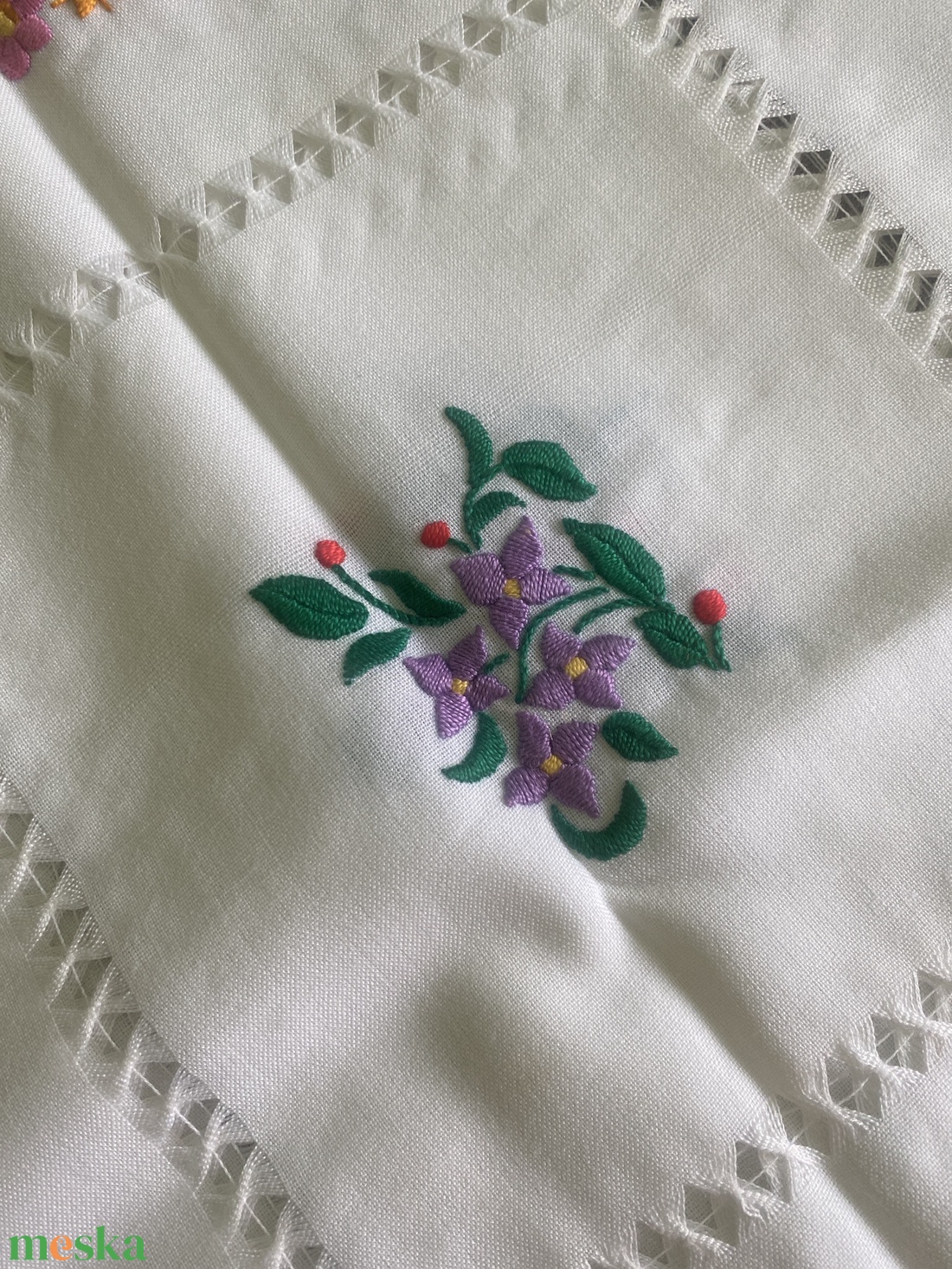 Asztalterítő  - otthon & életmód - lakástextil - abrosz, terítő - díszterítő polcra, komódra - Meska.hu