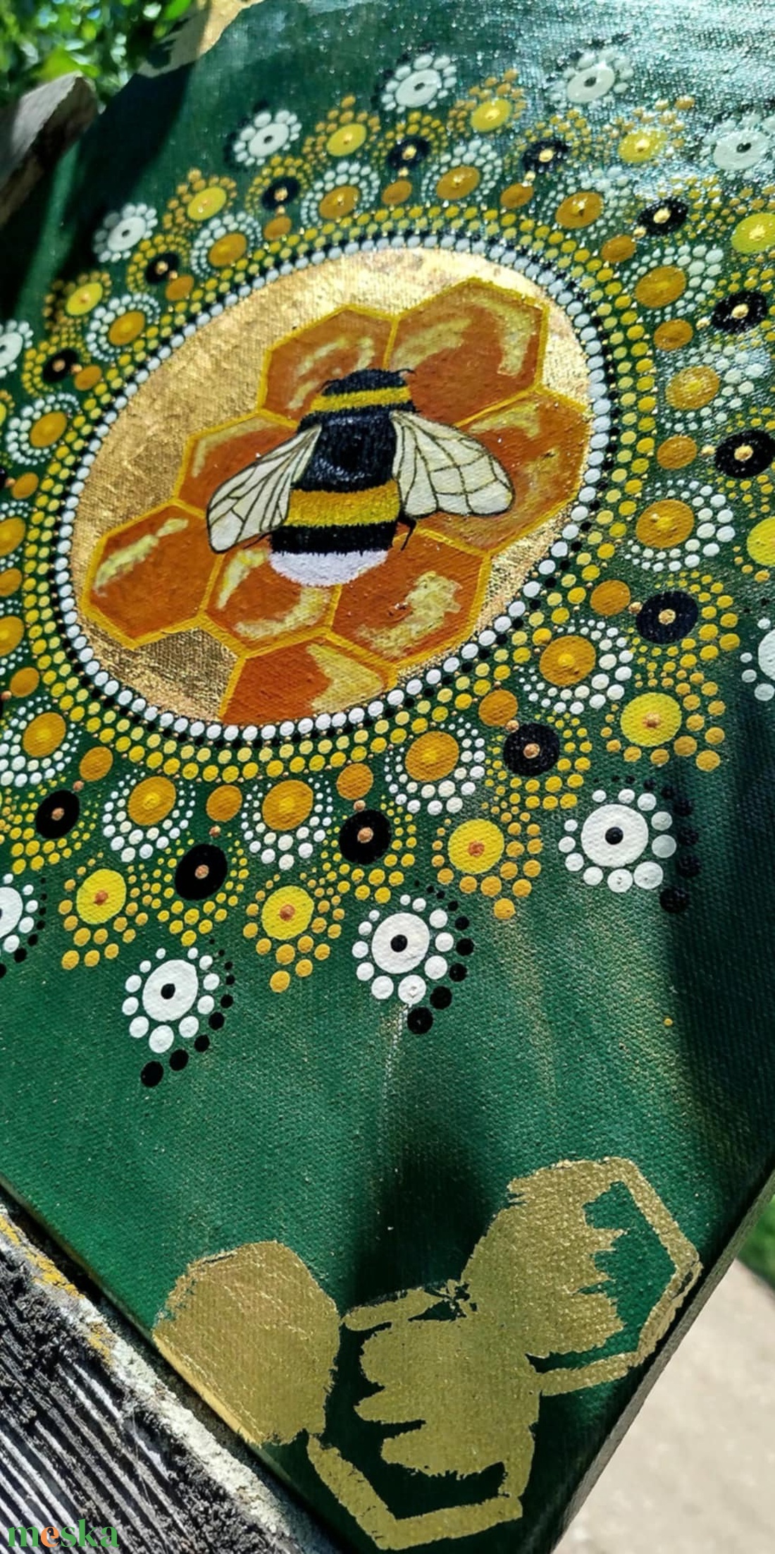 Méhes aranyozott mandala - művészet - festmény - akril - Meska.hu Méhes aranyozott mandala - művészet - festmény - akril - Meska.hu