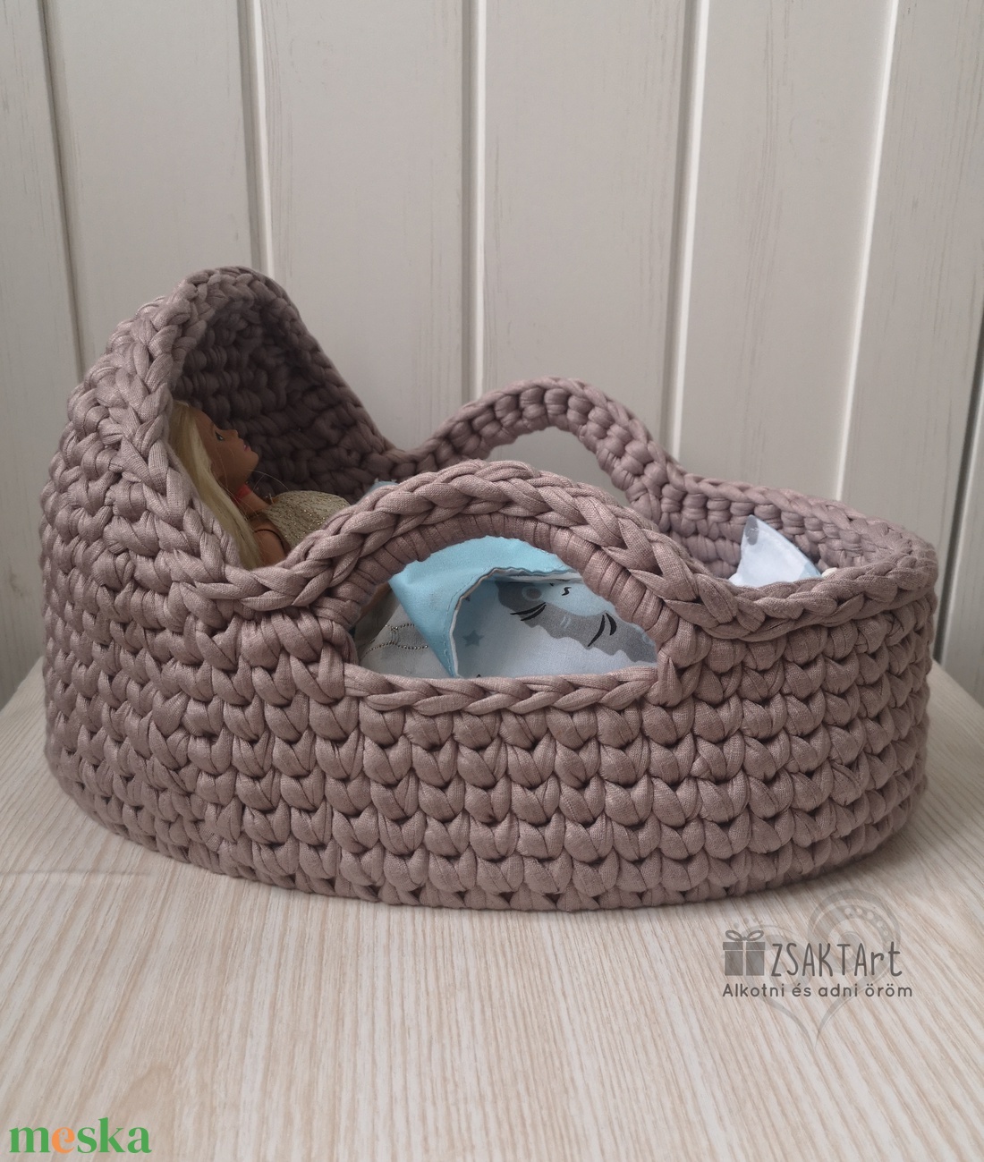 Játék mózeskosár + ágyneműszett  - játék & sport - baba & babaház - játékbaba, babakellék - Meska.hu