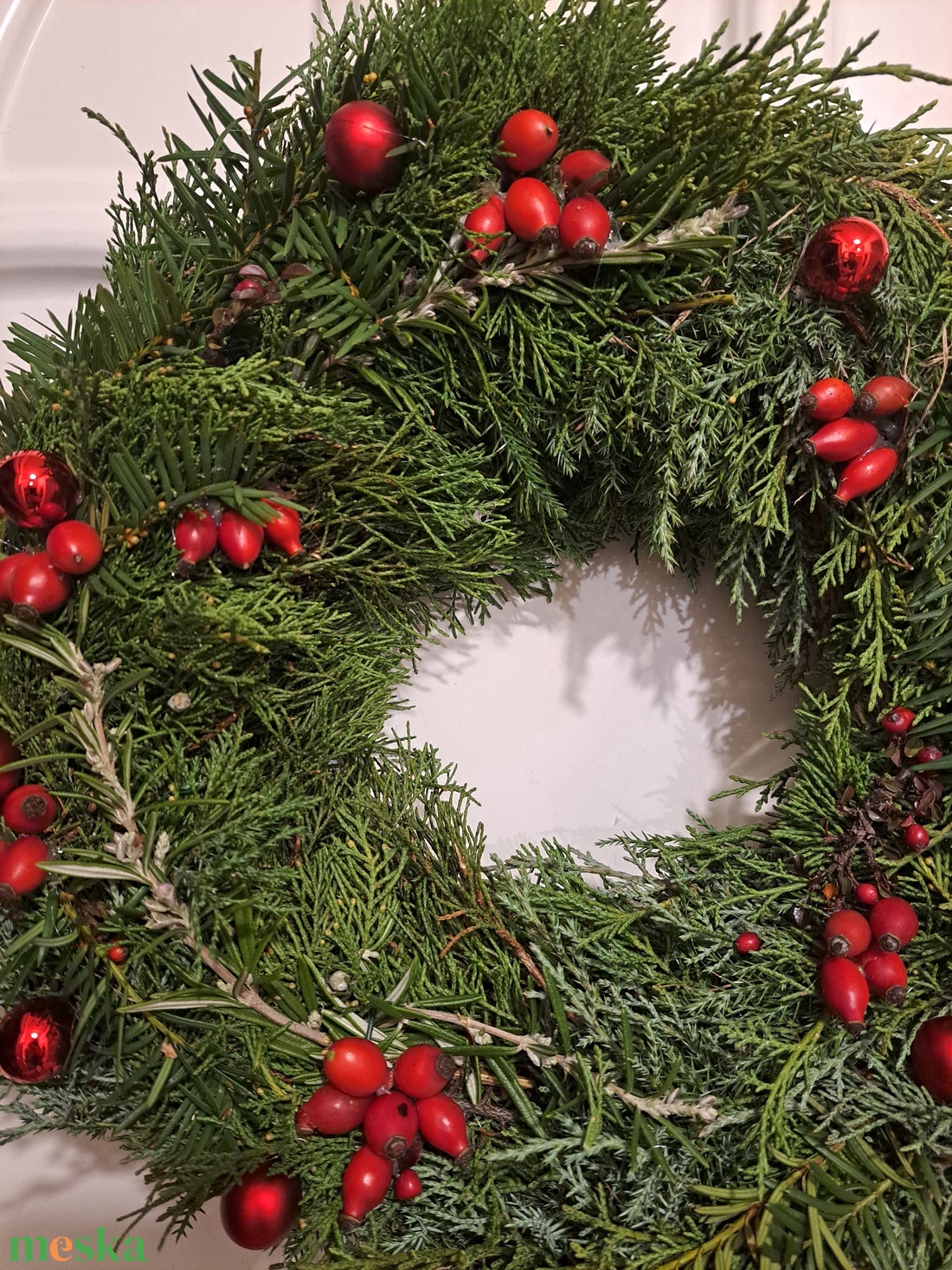 Koszorú - ajtódísz piros - karácsony - karácsonyi lakásdekoráció - karácsonyi ajtódíszek - Meska.hu