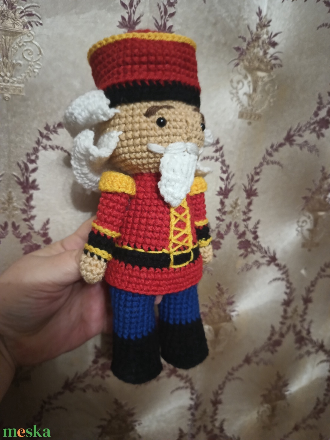 Diótörő  -  - Meska.hu