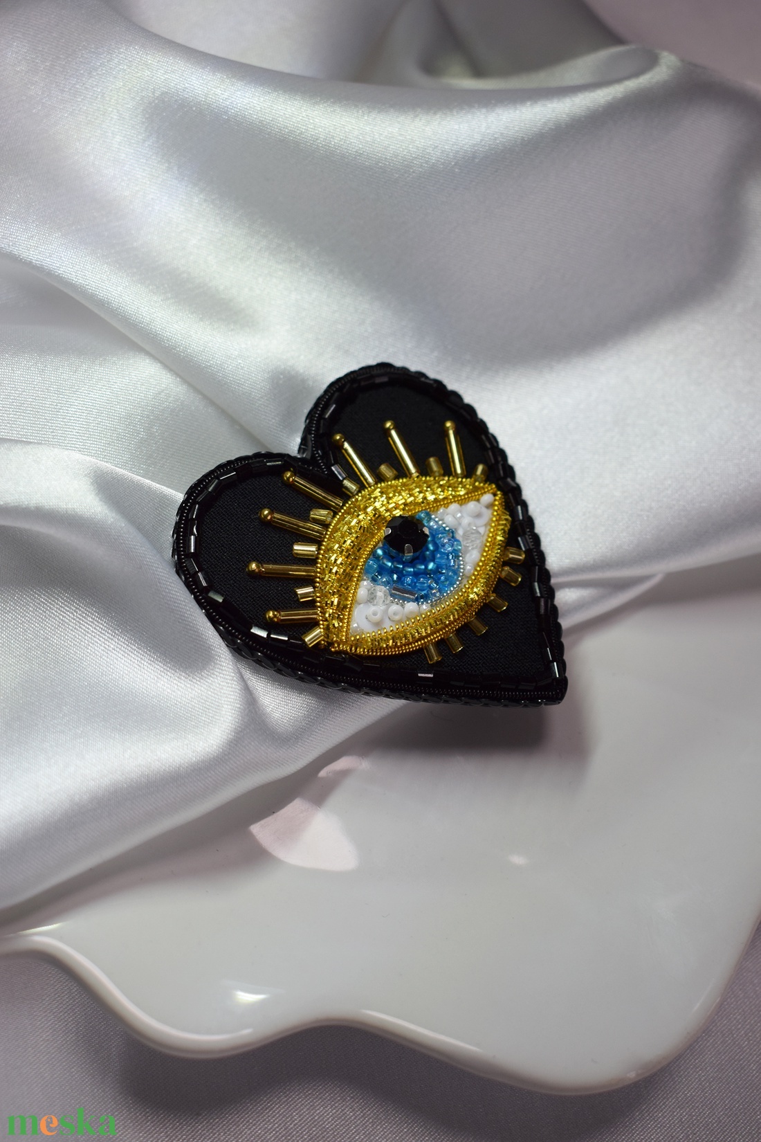 Szív bross - ékszer - kitűző és bross - Meska.hu Szív bross - ékszer - kitűző és bross - Meska.hu