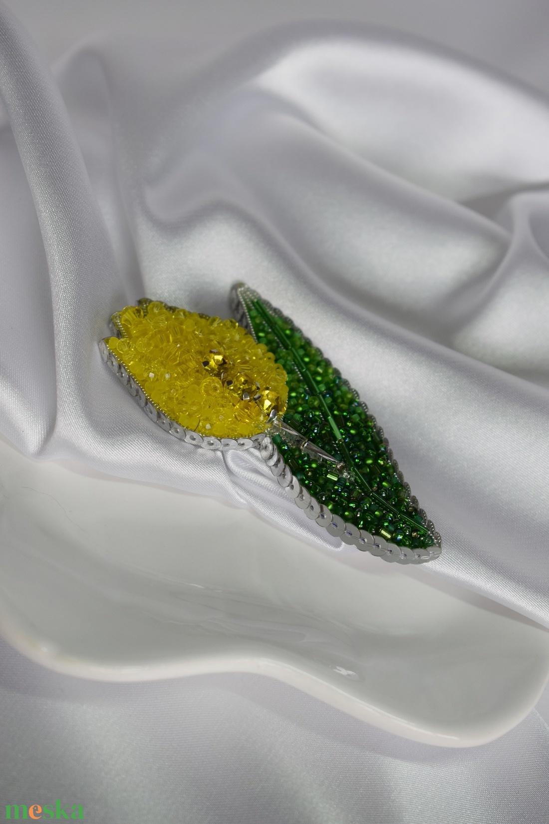 Tulipán bross - ékszer - kitűző és bross - kitűző - Meska.hu Tulipán bross - ékszer - kitűző és bross - kitűző - Meska.hu