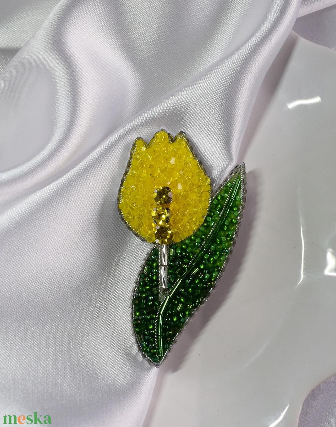 Tulipán bross - ékszer - kitűző és bross - kitűző - Meska.hu Tulipán bross - ékszer - kitűző és bross - kitűző - Meska.hu