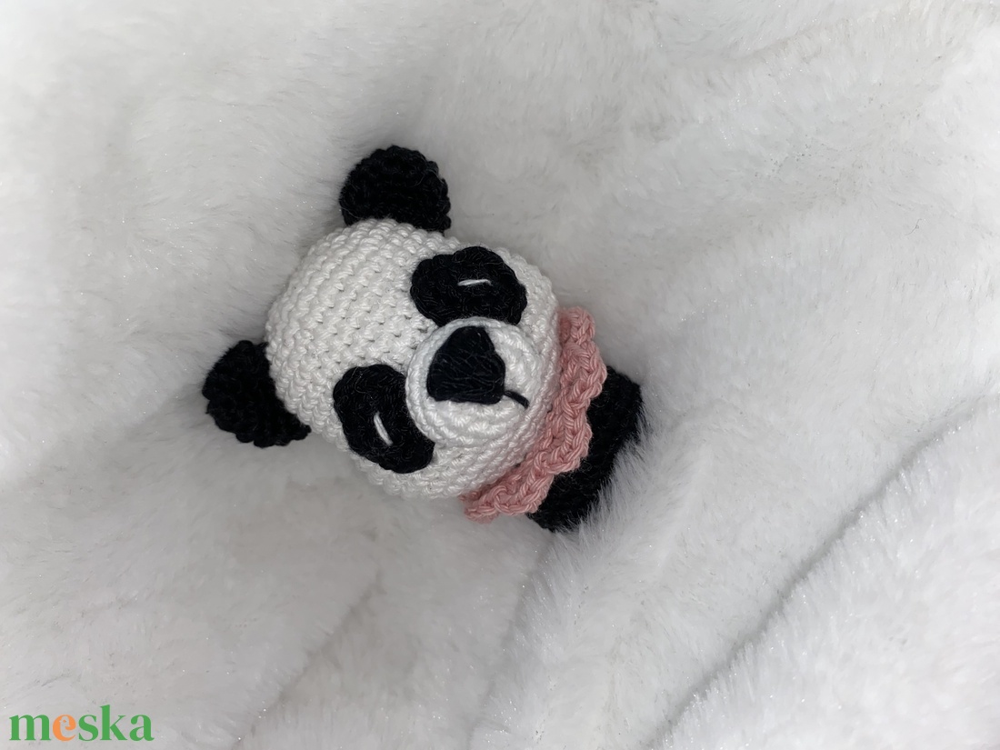Horgolt panda csörgő - játék & sport - 3 éves kor alattiaknak - csörgő - Meska.hu Horgolt panda csörgő - játék & sport - 3 éves kor alattiaknak - csörgő - Meska.hu