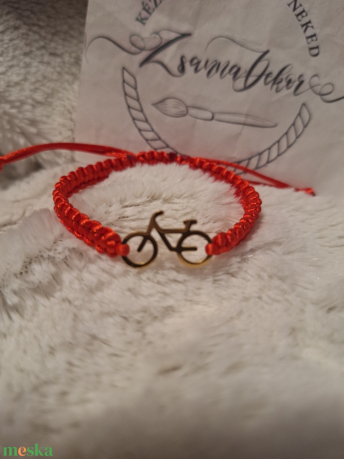 -Bicikli-Makramé karkötő fém dísszel - ékszer - karkötő - fonott karkötő - Meska.hu