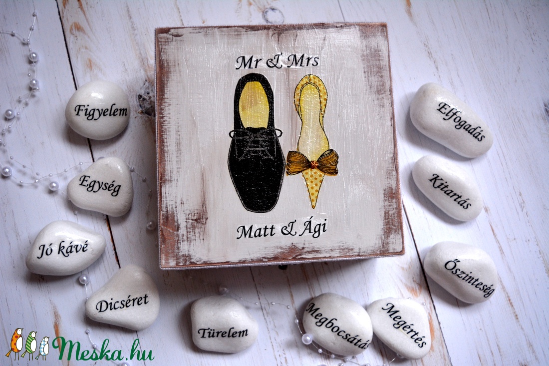 Mr és Mrs egyedi ajándék -  - Meska.hu