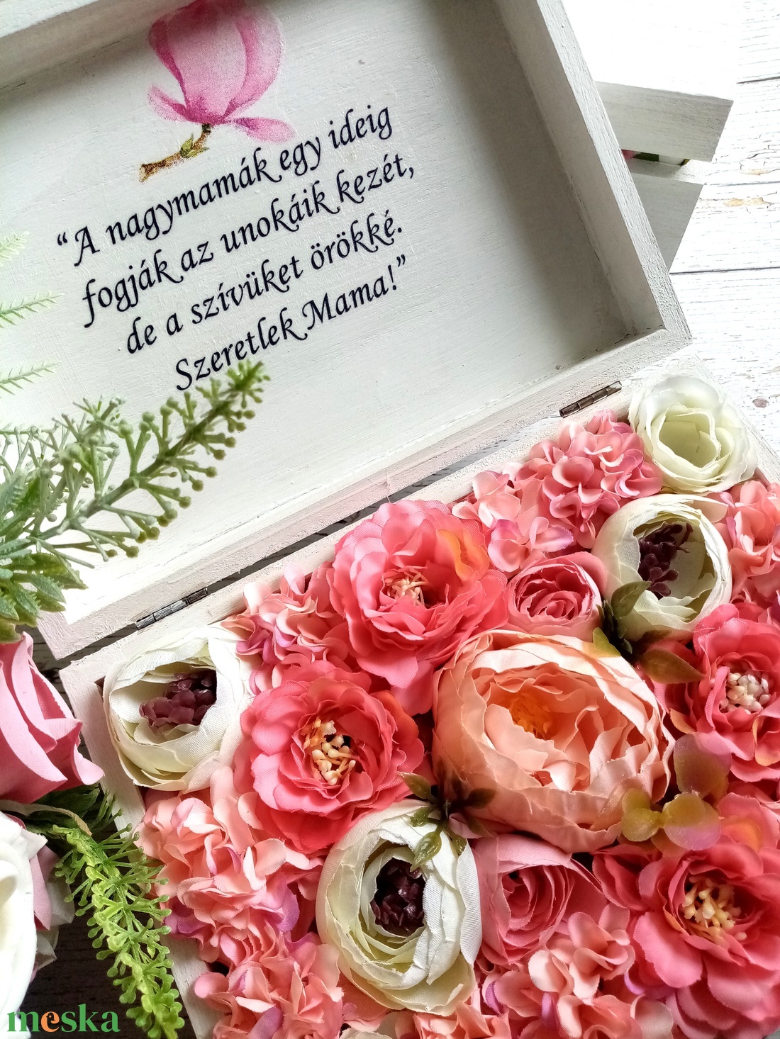 Nagymama köszönőajándék virágos ládika - esküvő - emlék & ajándék - szülőköszöntő ajándék - Meska.hu