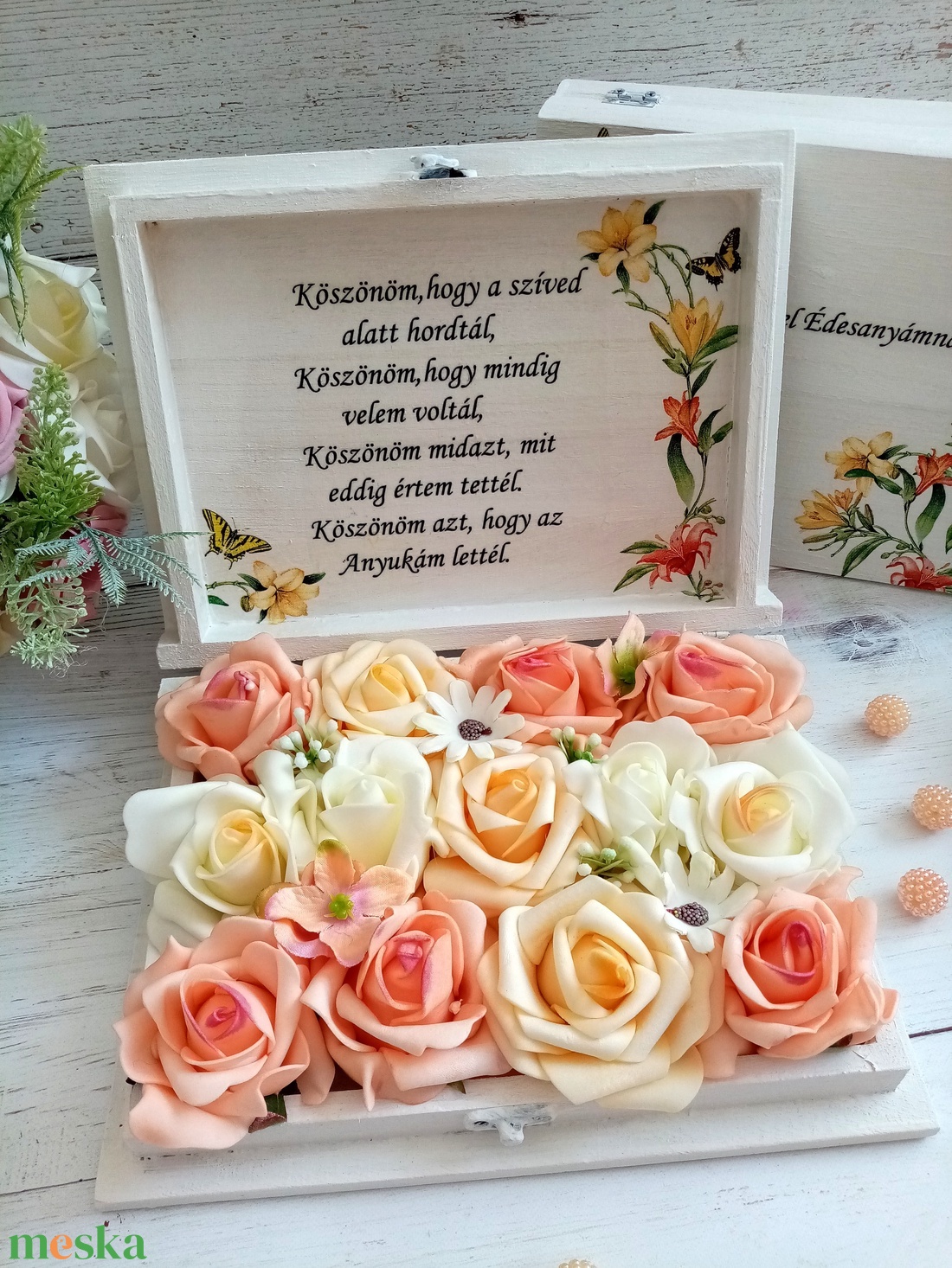 Vintage virágos ládika - esküvő - emlék & ajándék - szülőköszöntő ajándék - Meska.hu