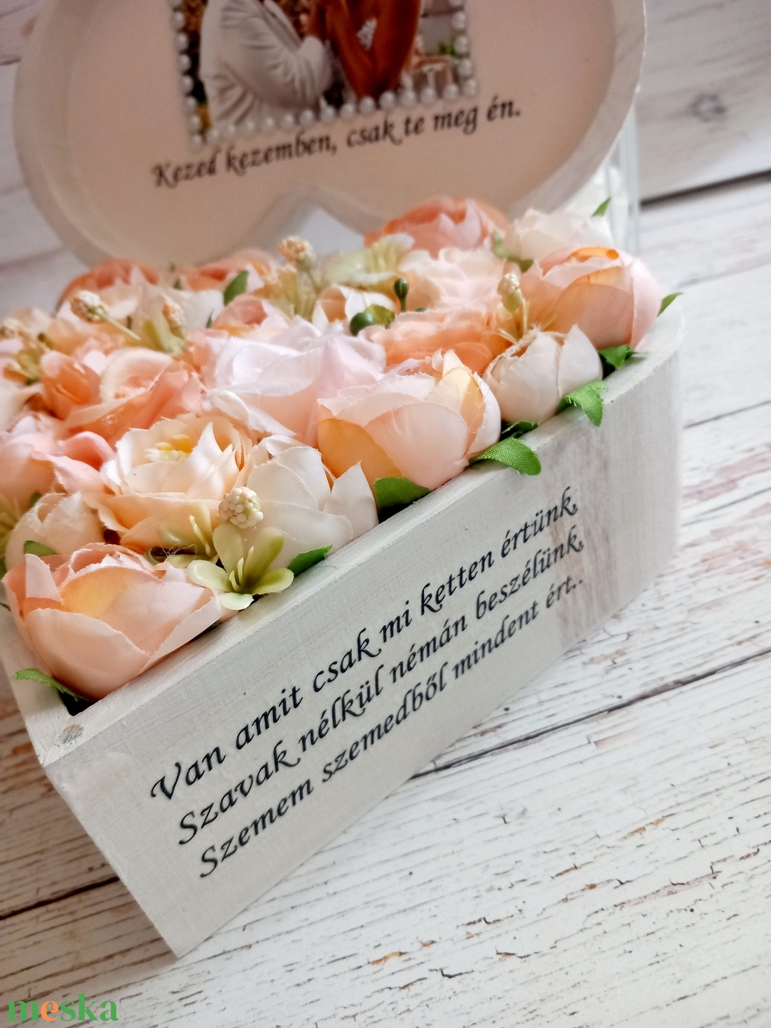 Fényképes egyedi szív virágbox - esküvő - emlék & ajándék - szülőköszöntő ajándék - Meska.hu