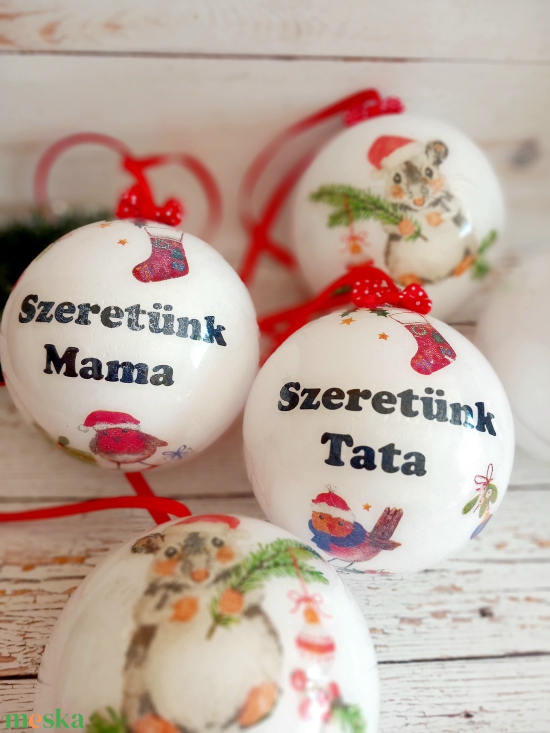 Szeretünk Mama ,Tata karácsonyi gömb - karácsony - karácsonyi lakásdekoráció - karácsonyfadíszek - Meska.hu