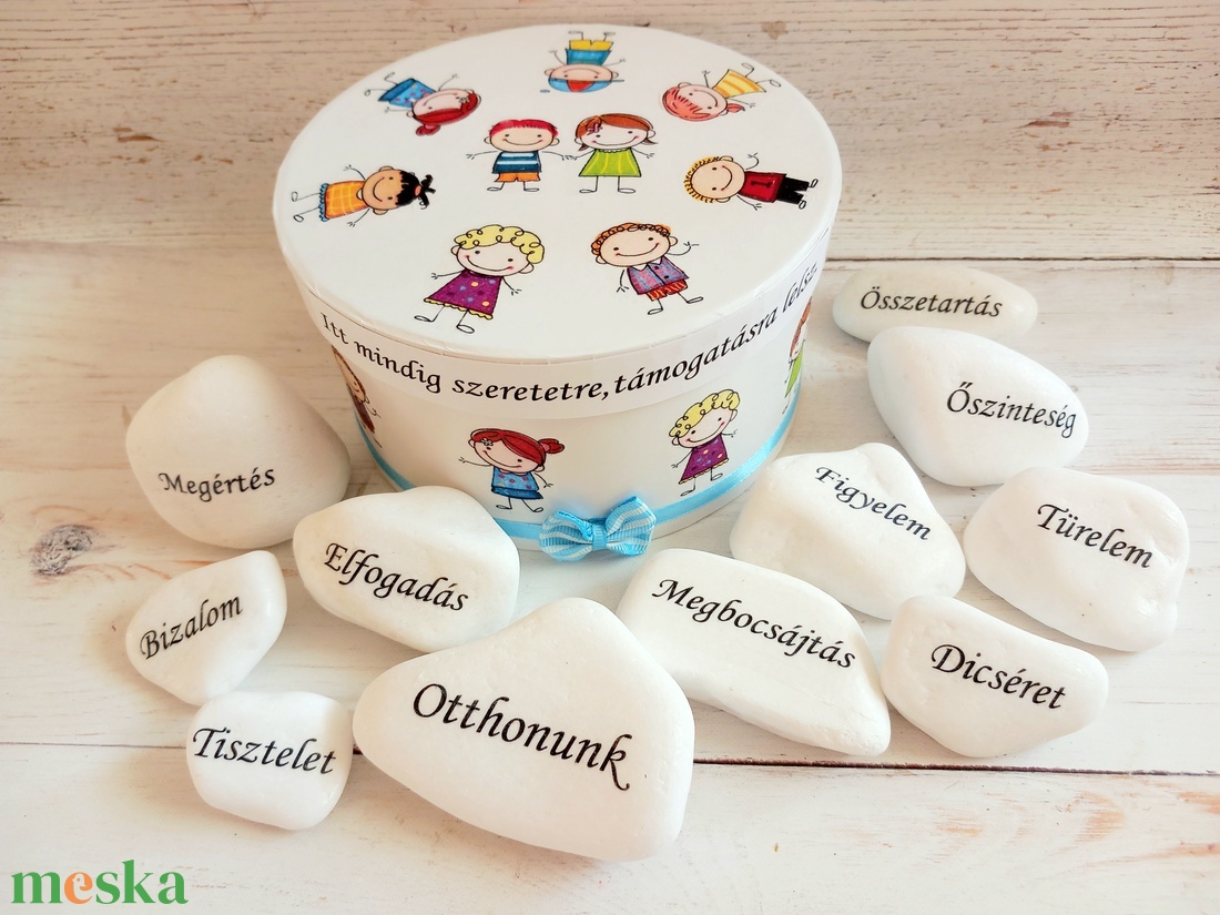 Motivációs kö garnitúra díszdobozban - otthon & életmód - dekoráció - asztal és polc dekoráció - kavics & kő - Meska.hu Motivációs kö garnitúra díszdobozban - otthon & életmód - dekoráció - asztal és polc dekoráció - kavics & kő - Meska.hu
