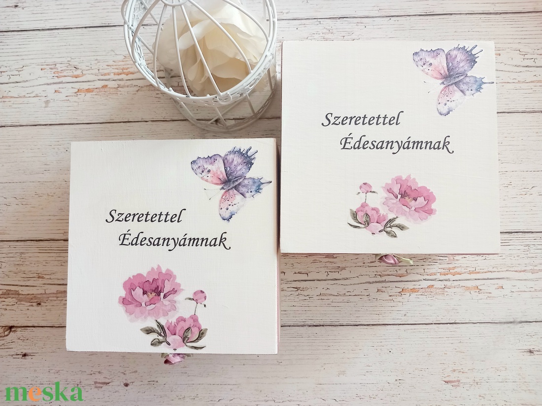 Virágos szülököszöntő ládikák - esküvő - emlék & ajándék - szülőköszöntő ajándék - Meska.hu Virágos szülököszöntő ládikák - esküvő - emlék & ajándék - szülőköszöntő ajándék - Meska.hu