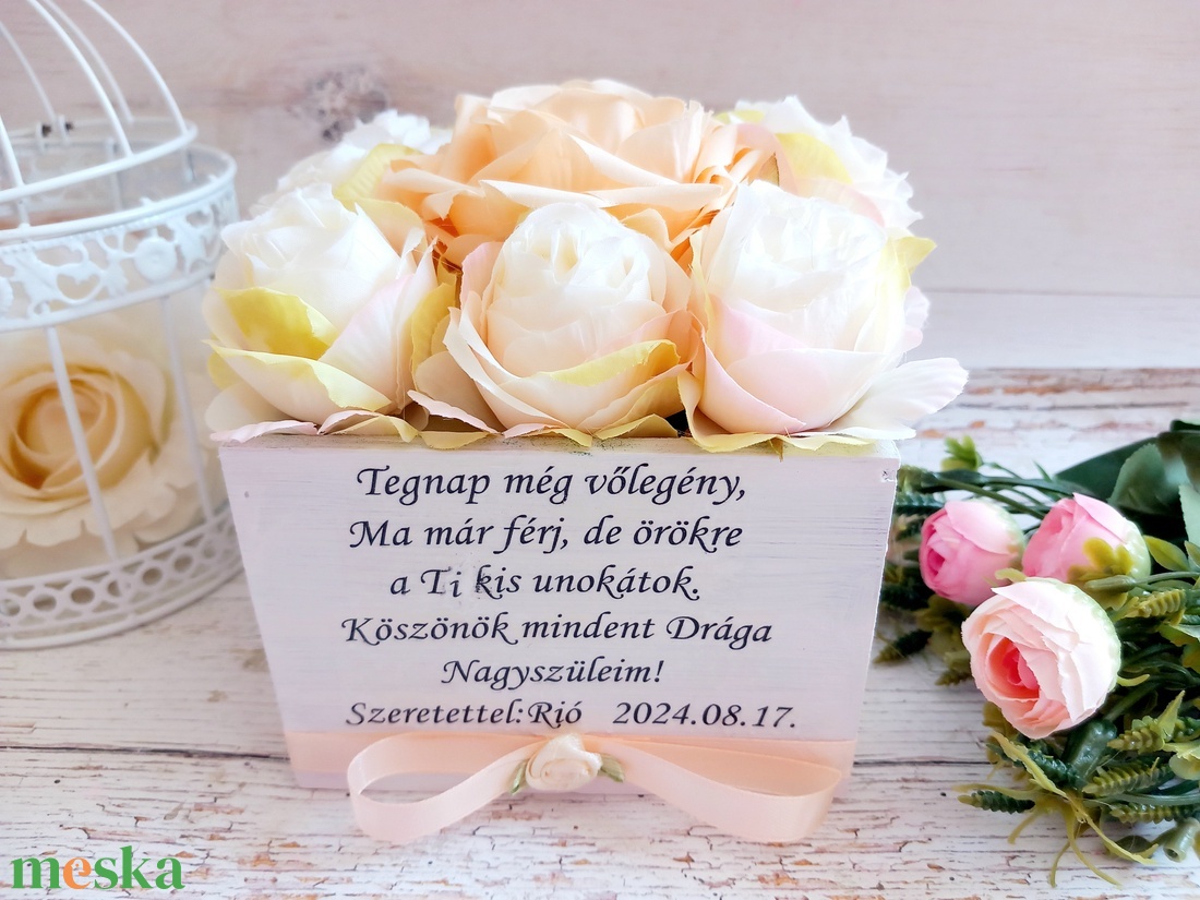 Nagymamáknak selyemvirágos virágbox - esküvő - emlék & ajándék - szülőköszöntő ajándék - Meska.hu Nagymamáknak selyemvirágos virágbox - esküvő - emlék & ajándék - szülőköszöntő ajándék - Meska.hu