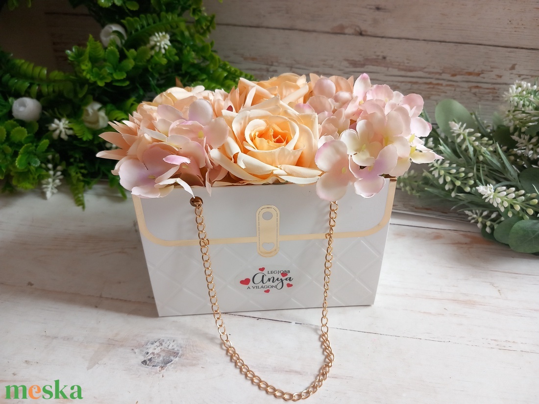 Virágtáska - otthon & életmód - dekoráció - asztal és polc dekoráció - asztaldísz - Meska.hu