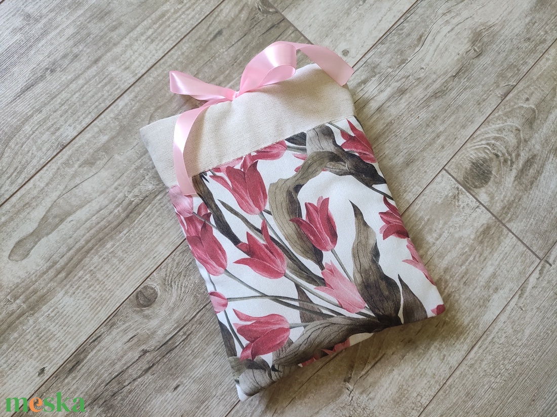 Könyvtartó tulipán mintás - könyv & zene - könyvtok - Meska.hu Könyvtartó tulipán mintás - könyv & zene - könyvtok - Meska.hu