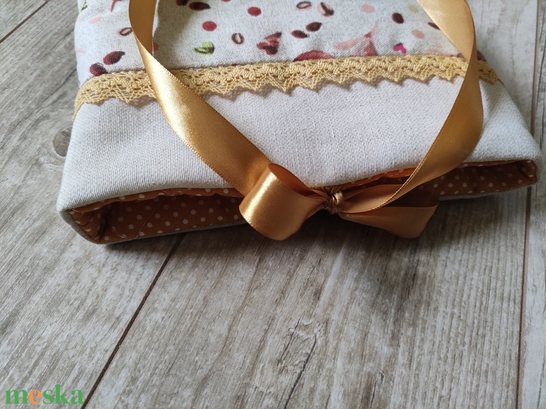 Könyvtartó vintage - könyv & zene - könyvtok - Meska.hu