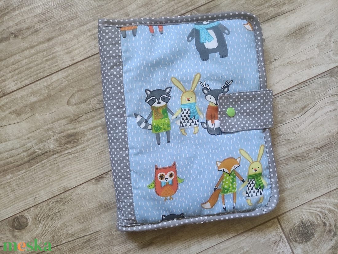 Pelenkázó neszeszer dínós - baba - mama - babaemlékek - egészségügyi kiskönyv borító - Meska.hu