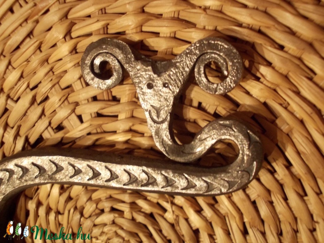 Kosfejes juhászkampó - otthon & életmód - Meska.hu