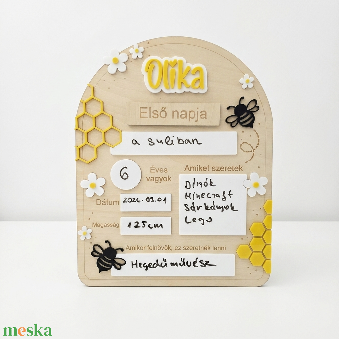 Névre Szóló Méhecskés Első Nap Tábla  Ovis és Iskolai Fotózáshoz - baba - mama - babaszoba dekoráció - gyerek névtábla - Meska.hu